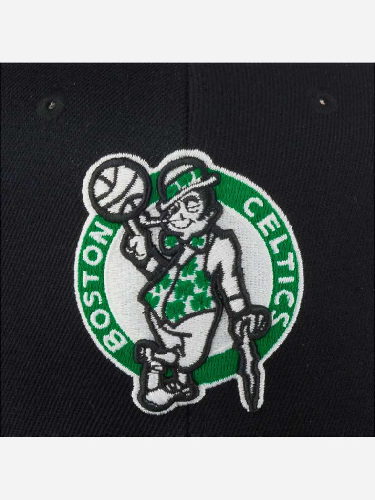 Бейсболка с прямым козырьком MITCHELL NESS HHSSINTL1265-BCEBLCK Boston Celtics NBA (черный)