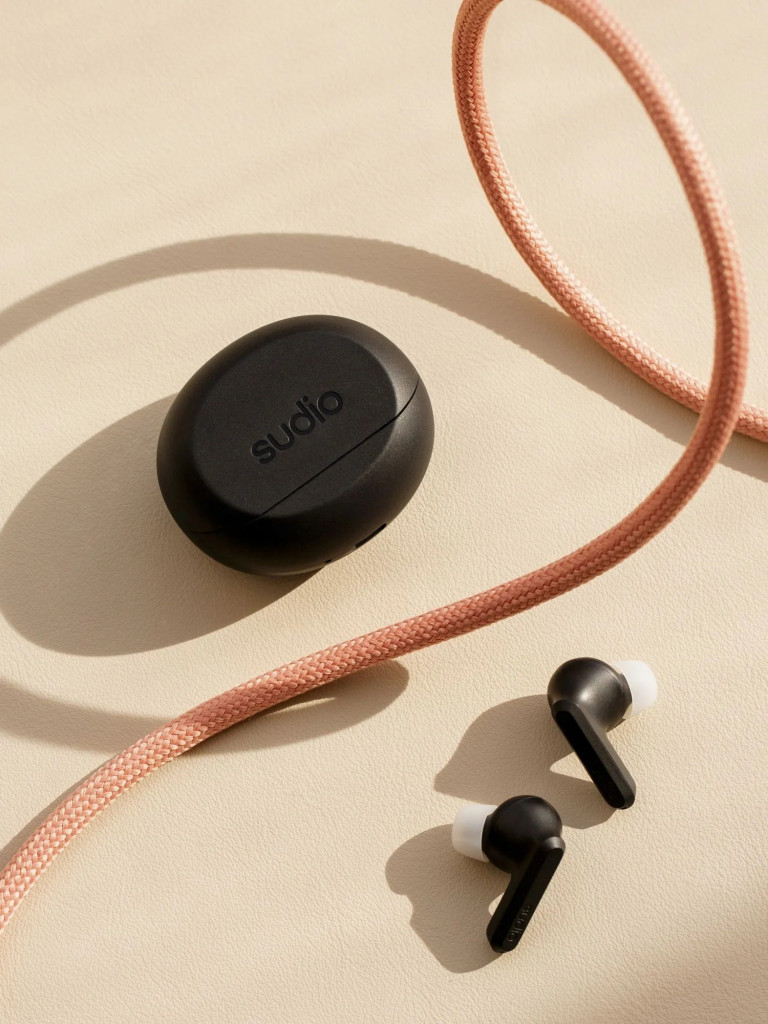 Беспроводные наушники Sudio A3 Pro Wireless Bluetooth Earbuds c активным шумоподавлением, цвет: черный