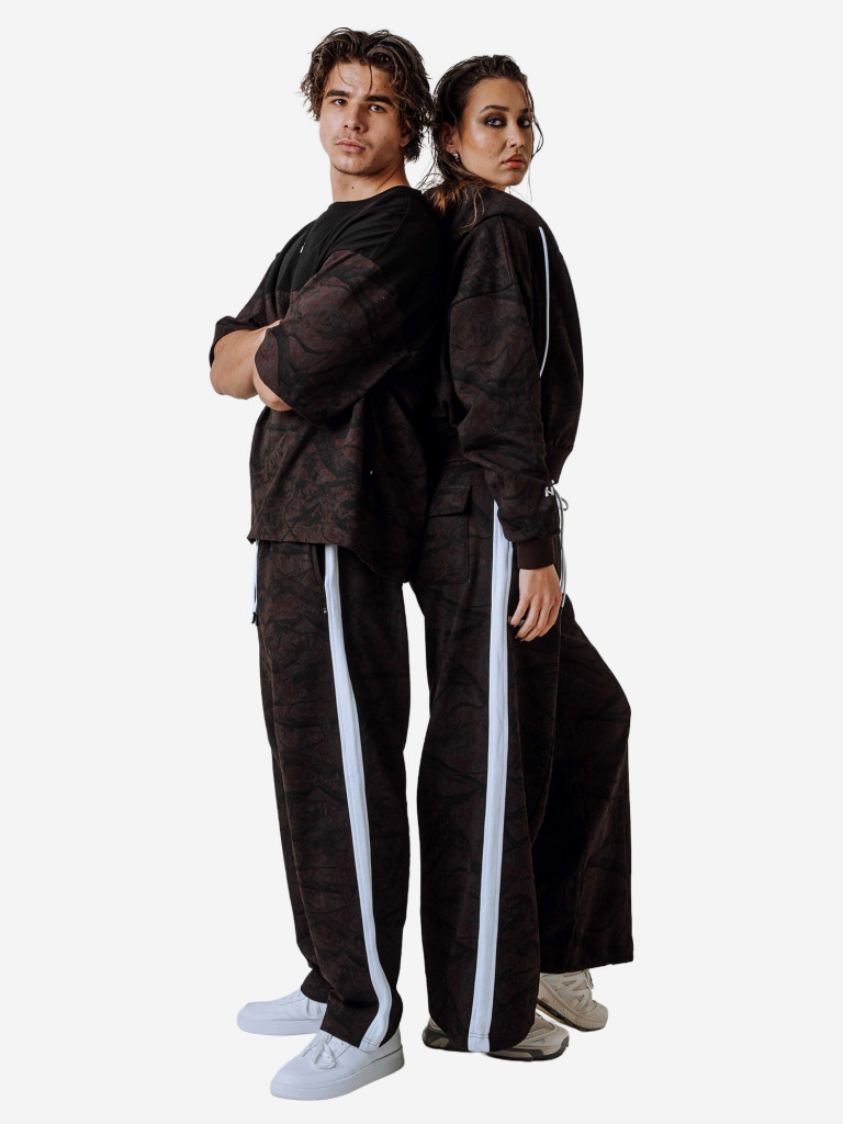 Брюки женские спортивные NEBBIA Oversized Sweatpants POWER 896 Dark brown camo