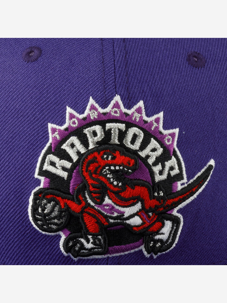 Бейсболка с прямым козырьком MITCHELL NESS HHSF2990-TRAYYPPPPURP Toronto Raptors NBA (фиолетовый)