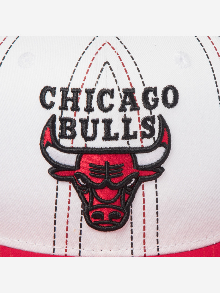 Бейсболка с прямым козырьком MITCHELL NESS HS11452-CBUWHIT Chicago Bulls NBA