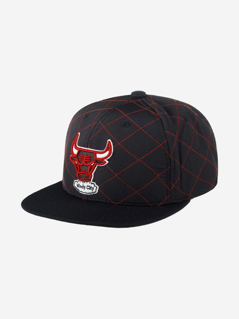 Бейсболка с прямым козырьком MITCHELL NESS HHSS1212-CBUYYPPPBLCK Chicago Bulls NBA (черный)