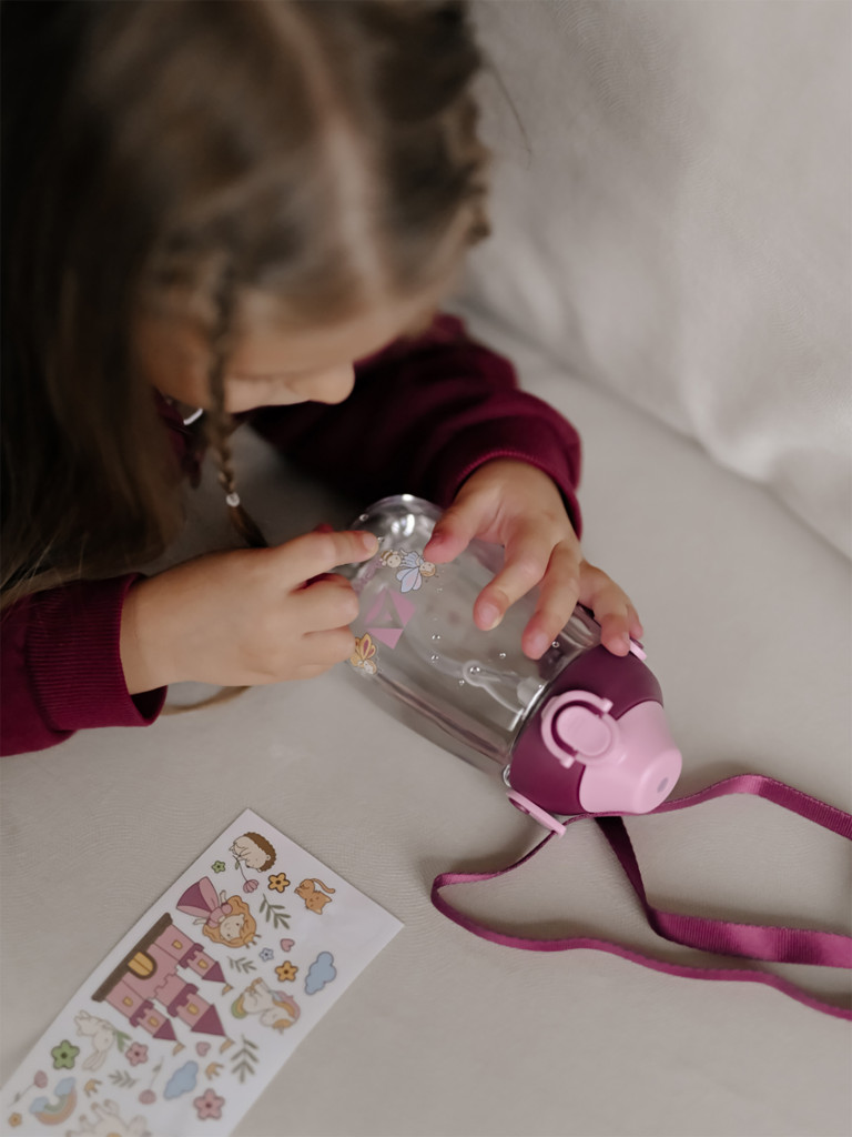 Бутылочка детская питьевая Арктика, тритановая (для напитков), 480 мл, с трубочкой, вишня