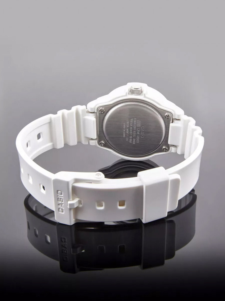 Наручные часы Casio LRW-200H-1E