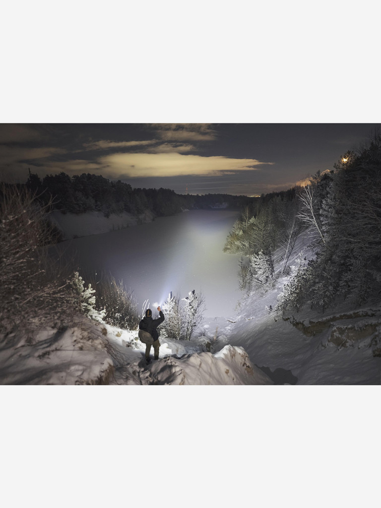Фонарь Armytek Viking Pro Max, 5000 лм, 350 м, теплый свет