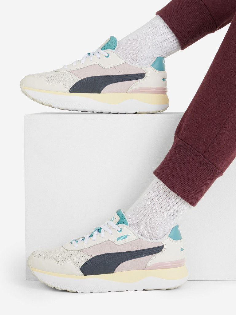 Кроссовки женские PUMA R78 Voyage Premium