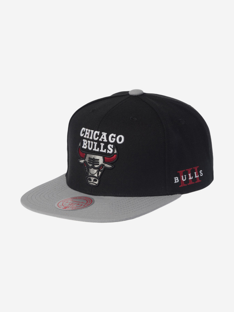 Бейсболка с прямым козырьком MITCHELL NESS HHSS6746-CBUYYPPPBKGY Chicago Bulls NBA (черный)
