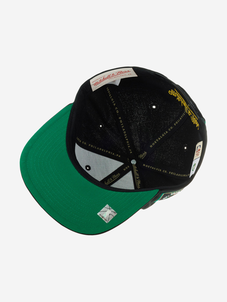 Бейсболка с прямым козырьком MITCHELL NESS HHSS5820-BCEYYPPPBLCK Boston Celtics NBA