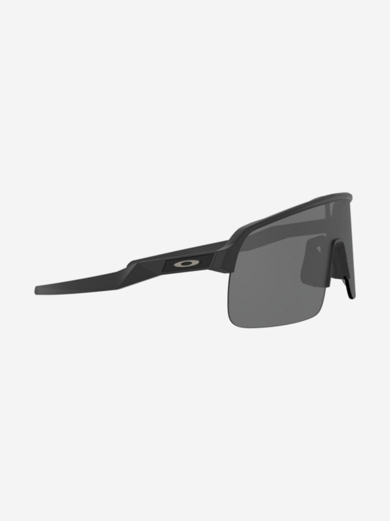 Солнцезащитные очки Oakley Sutro Lite