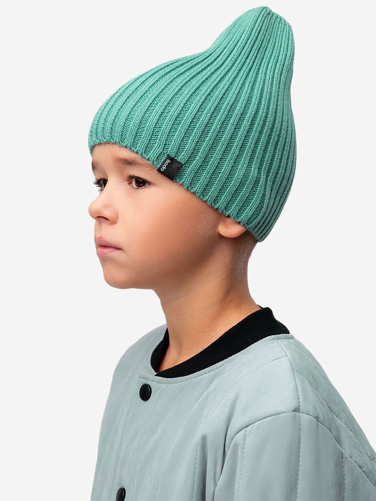 Вязаная шапка bodo