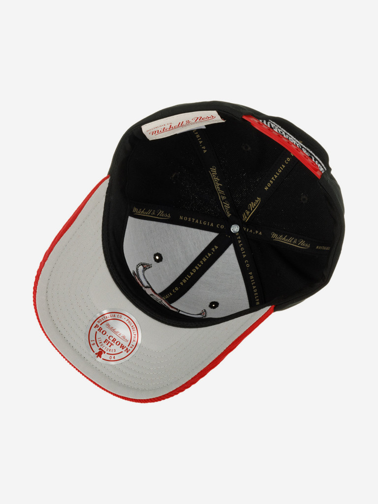 Бейсболка MITCHELL NESS HP7976-CBUBLCK Chicago Bulls NBA (черный)