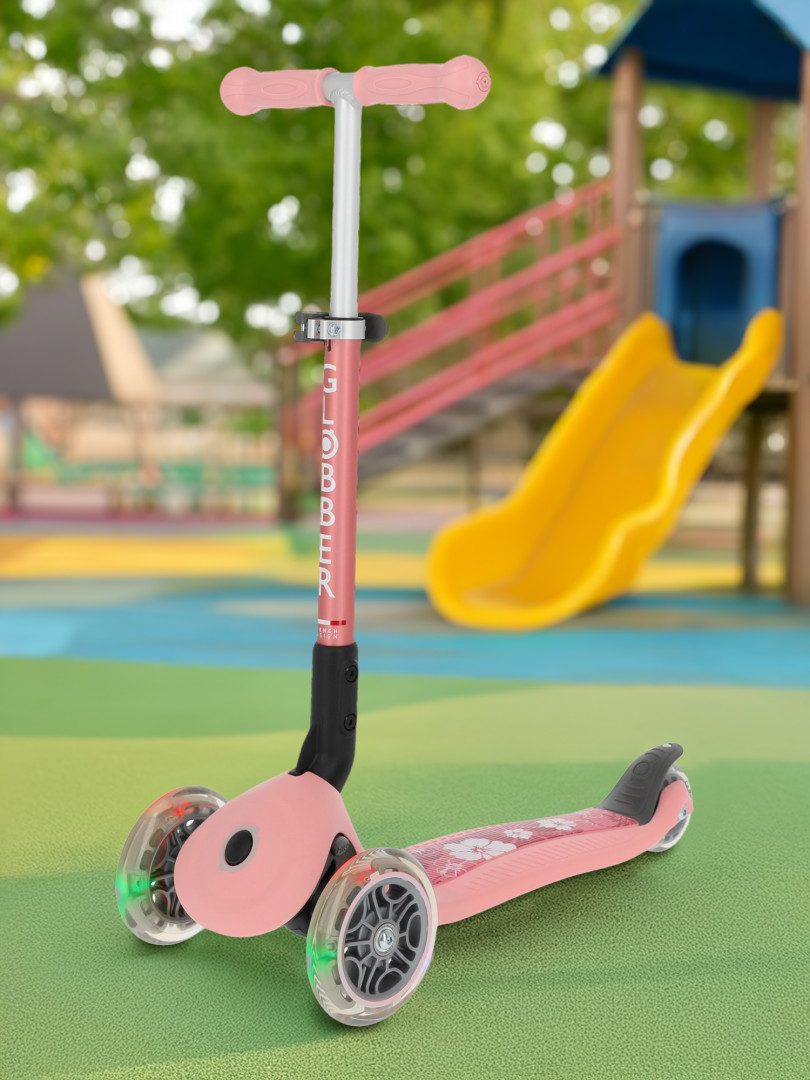 фото Самокат 3-х колесный globber foldable lights, розовый