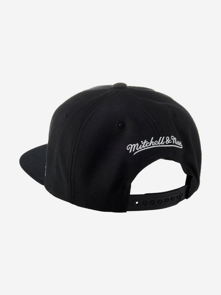 Бейсболка с прямым козырьком MITCHELL NESS HHSS3390-MNNYYPPPBLCK (черный)