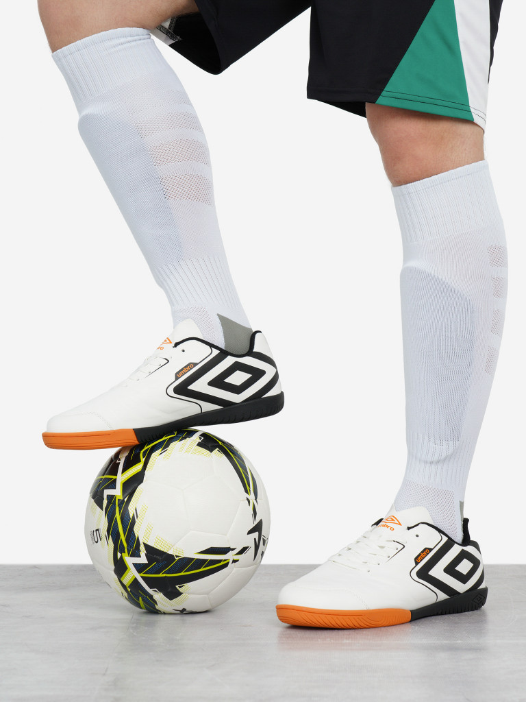 Бутсы мужские Umbro Spin Ic