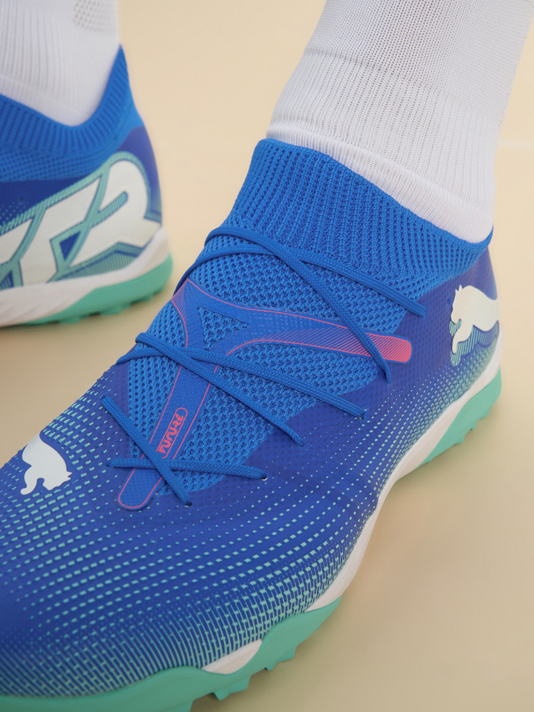 Бутсы мужские PUMA Future 7 Match TT