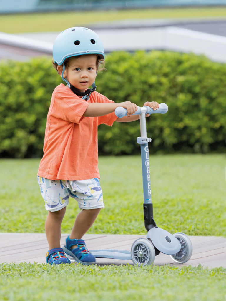Самокат Globber JUNIOR FOLDABLE LIGHTS ECOLOGIC