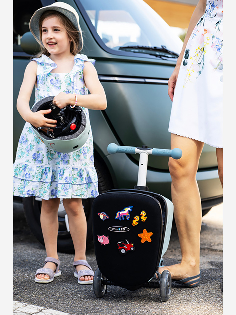 Чемокат для детей Micro Luggage Junior LEDс наклейками