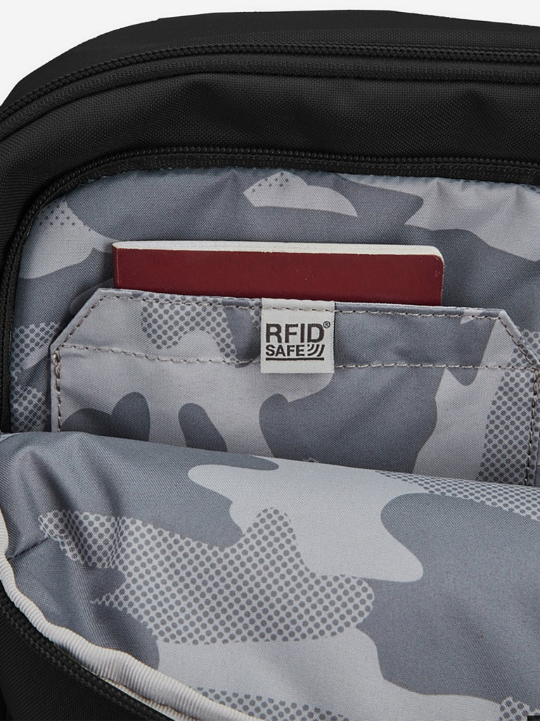 Рюкзак антивор Pacsafe GO Carry-on 34, Jet Black, 34 л.