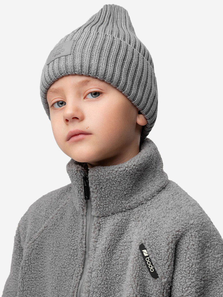 Вязаная шапка bodo