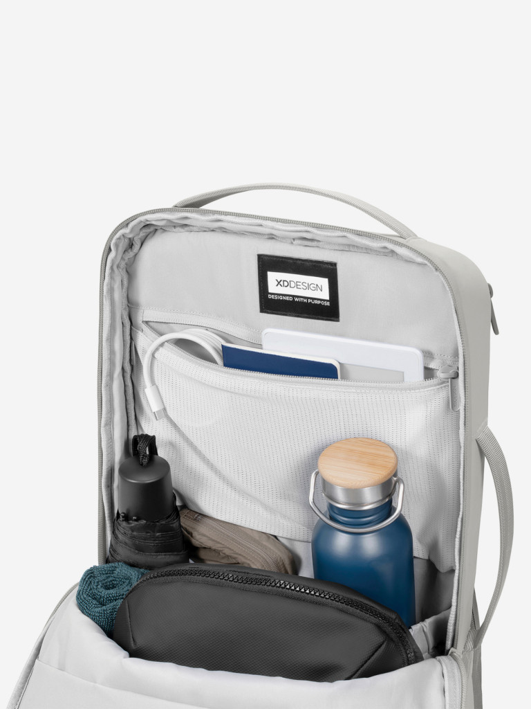 Рюкзак для ноутбука до 16" XD Design Bobby Air (P706.3219), светло-серый