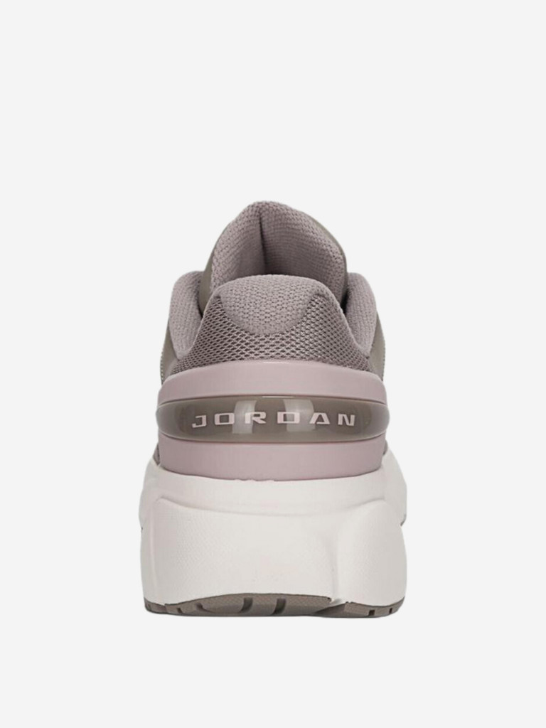 Кроссовки женские Nike Jordan Trunner Flow