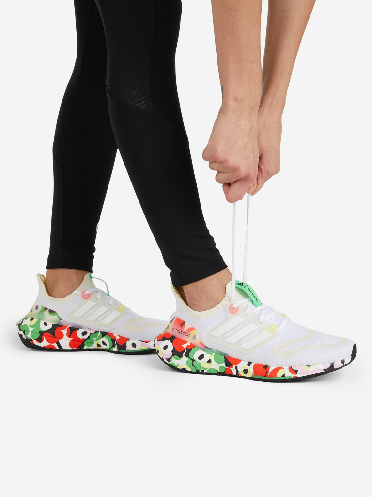 Кроссовки женские adidas Ultraboost 22 W X Marimekko