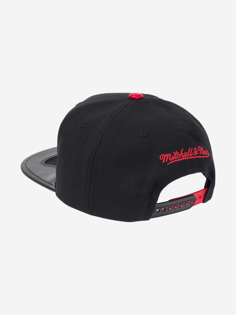 Бейсболка с прямым козырьком MITCHELL NESS HS8033-CBURDBK Chicago Bulls NBA