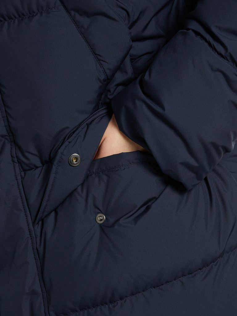 Пуховик мужской Peak Performance Rivel