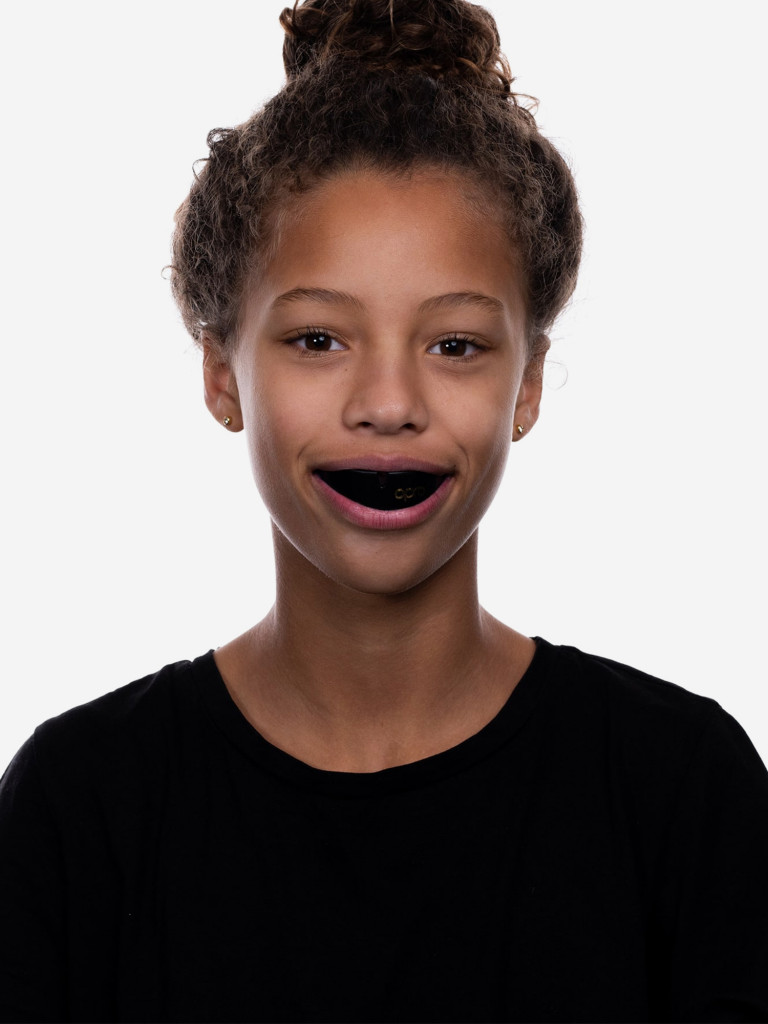 Боксерская капа для брекетов взрослая, спортивная, защитная для зубов OPRO Self-Fit Gold Braces - Black