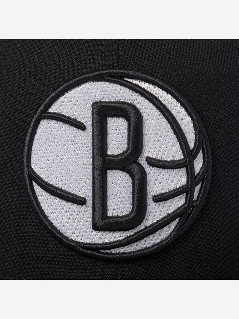 Бейсболка с прямым козырьком MITCHELL NESS HS9551-BNEBLCK Brooklyn Nets NBA
