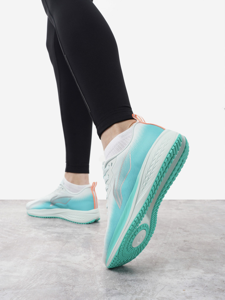 Кроссовки женские Li-Ning Red Hare 6