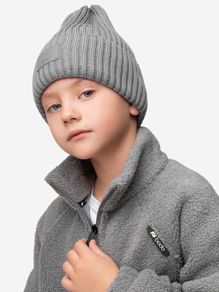 Вязаная шапка bodo