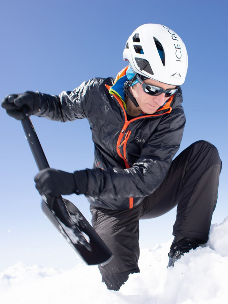 Карбоновая лавинная лопата "RAY Ultralight" 55 см ICE ROCK