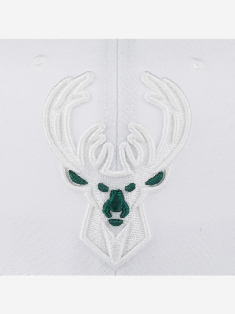 Бейсболка с прямым козырьком MITCHELL NESS 6HSSJS19202-MBUWHGN Milwaukee Bucks NBA