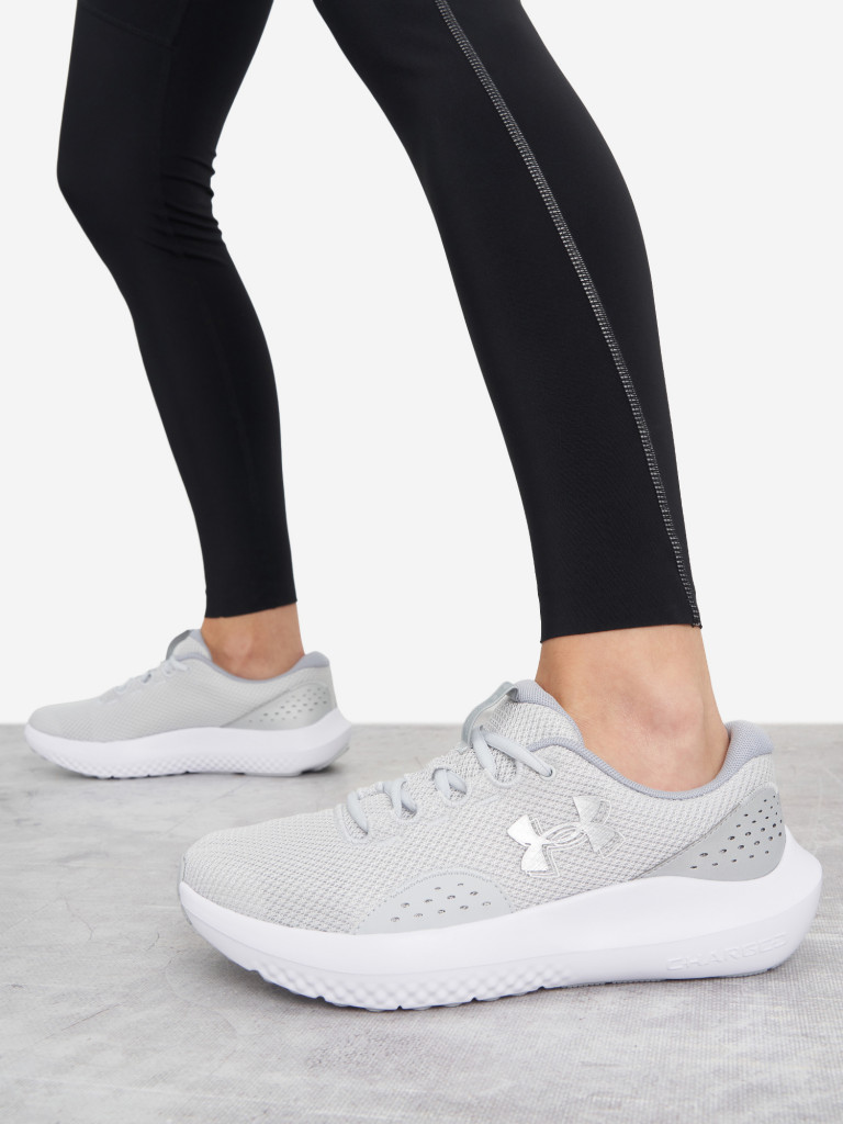 Кроссовки женские Under Armour Charged Surge 4