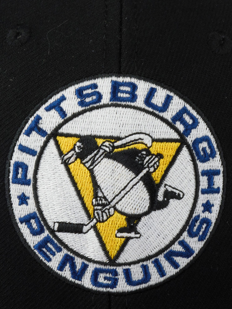 Бейсболка MITCHELL NESS HHSS5370-PPEYYPPPBLCK Pittsburgh Penguins NHL (черный)
