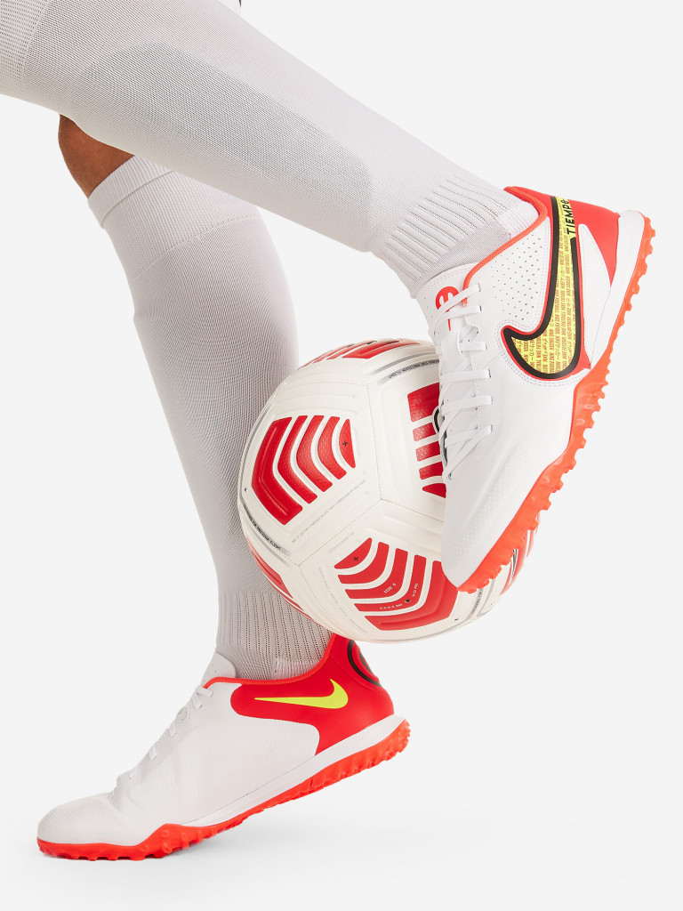 Бутсы мужские Nike Legend 9 Academy Tf