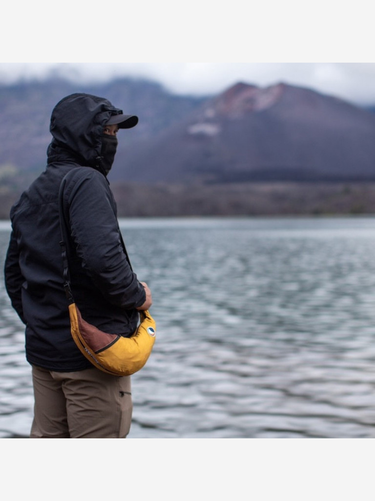 Сумка TICKET TO THE MOON Sling Bag, Sand