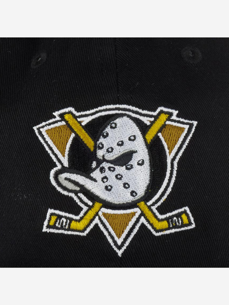 Бейсболка MITCHELL NESS HLUX5369-ADUYYPPPBLCK Anaheim Ducks NHL