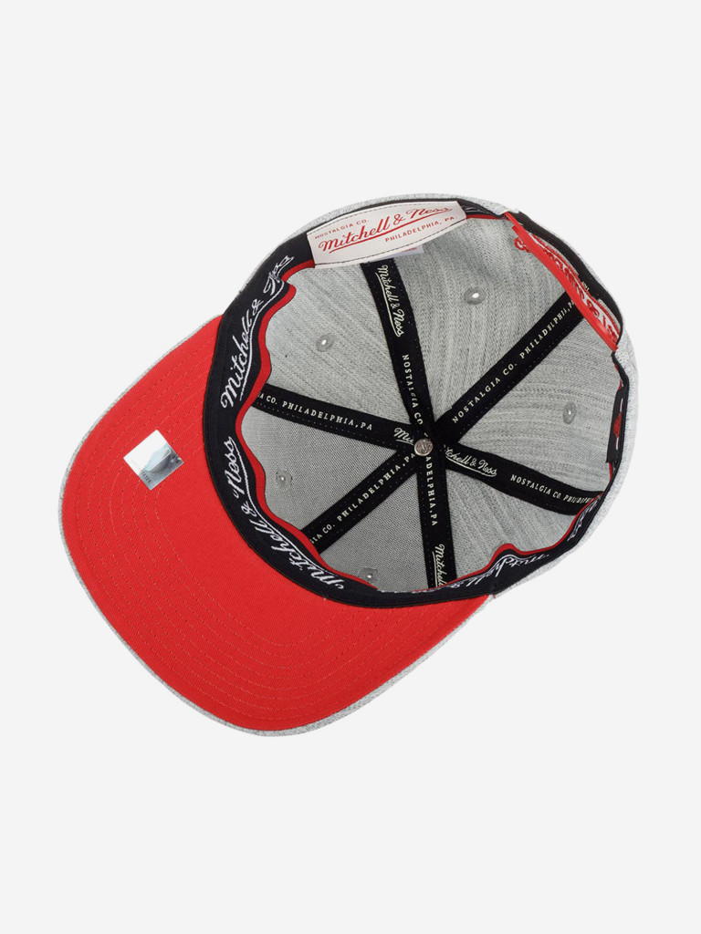 Бейсболка MITCHELL NESS 6HSSMM19363-CBUGYHT Chicago Bulls NBA (серый)