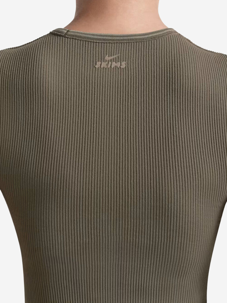 Футболка женская Nike SKIMS