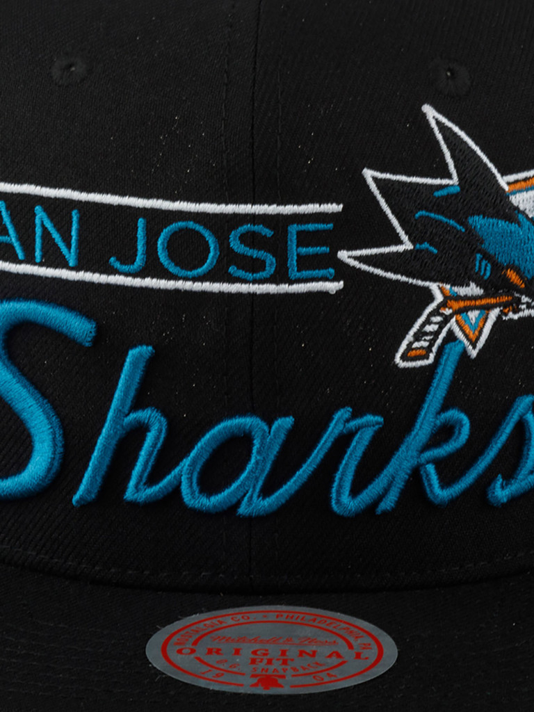 Бейсболка с прямым козырьком MITCHELL NESS 6HSSLD21213-SJSBLCK San Jose Sharks NHL (черный)