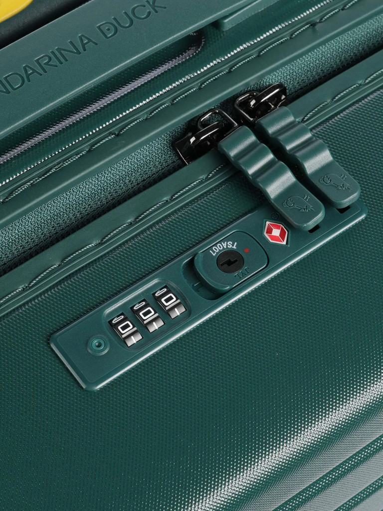 Чемодан Mandarina Duck Flyduck S
