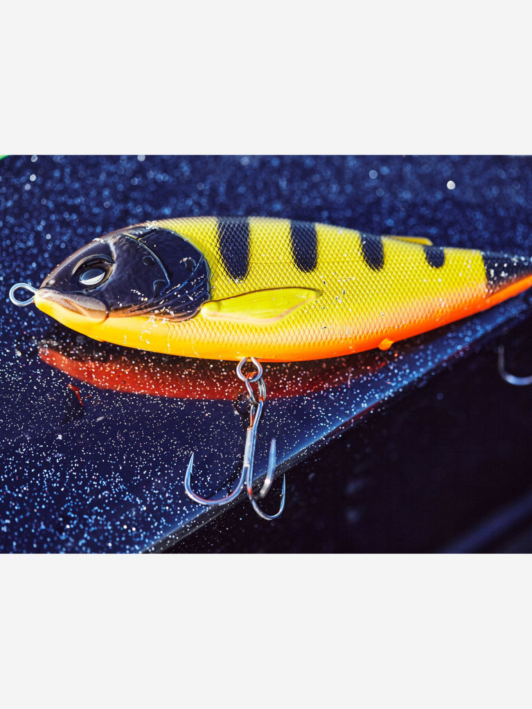 Воблер LUCKY JOHN BBS Original ARROW JERK S 015 см, джерк для крупного хищника