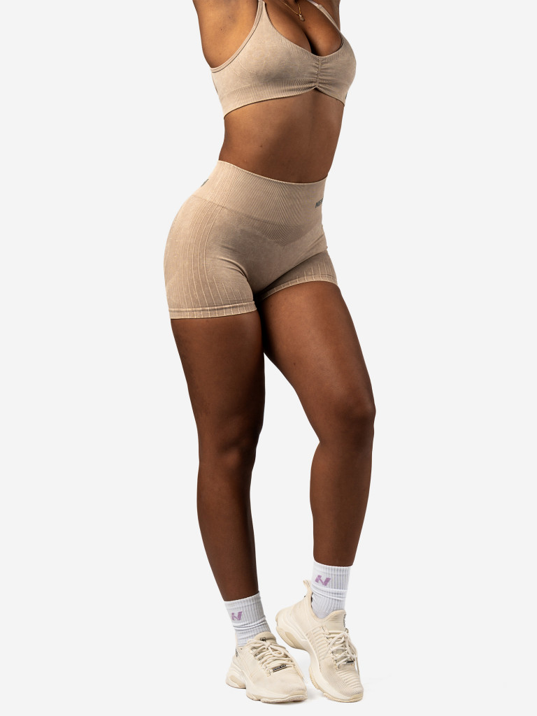 Шорты женские Nebbia High Waisted Push-Up Shorts TOTALLYSEAMLESS 304