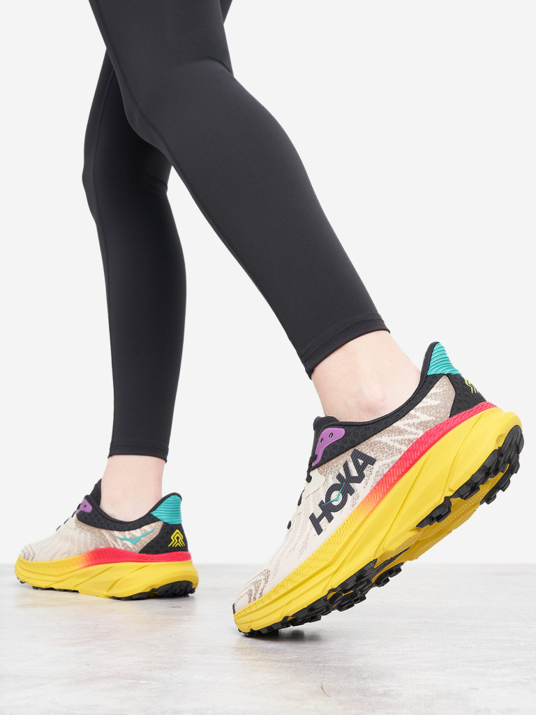 Кроссовки женские Hoka One One Challenger ATR 7