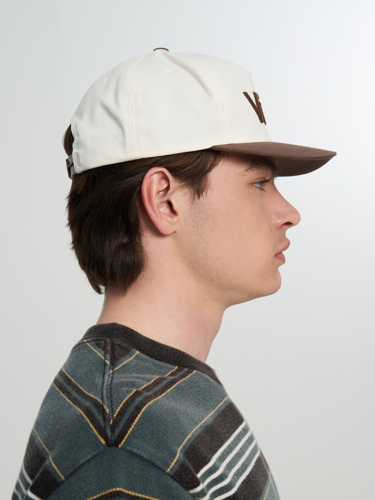 Бейсболка Vans Drop V Logo