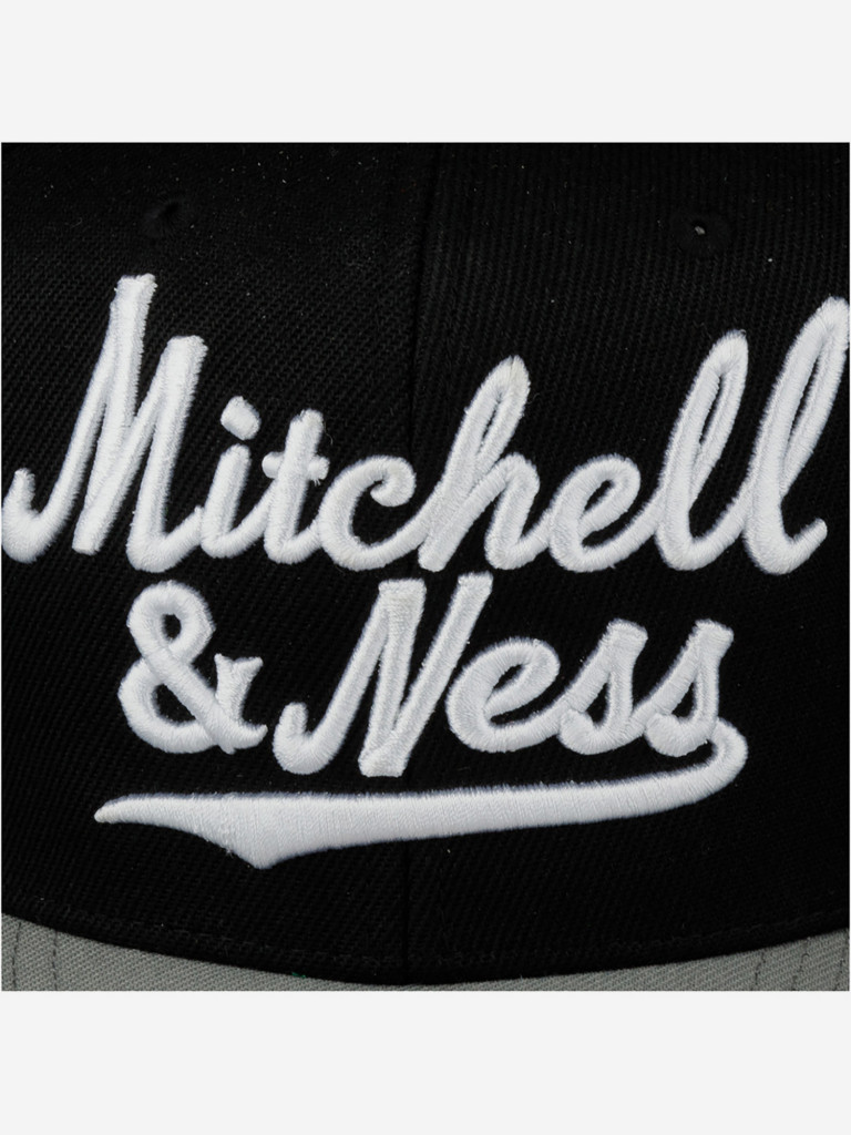 Бейсболка с прямым козырьком MITCHELL NESS 6HSSSH22047-MNNBLCK (черный)