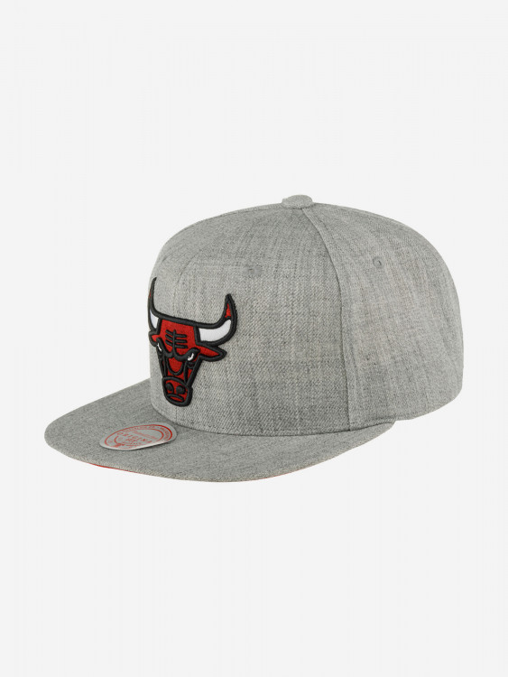 Бейсболка с прямым козырьком MITCHELL NESS HHSS3272-CBUYYPPPGYHT Chicago Bulls NBA