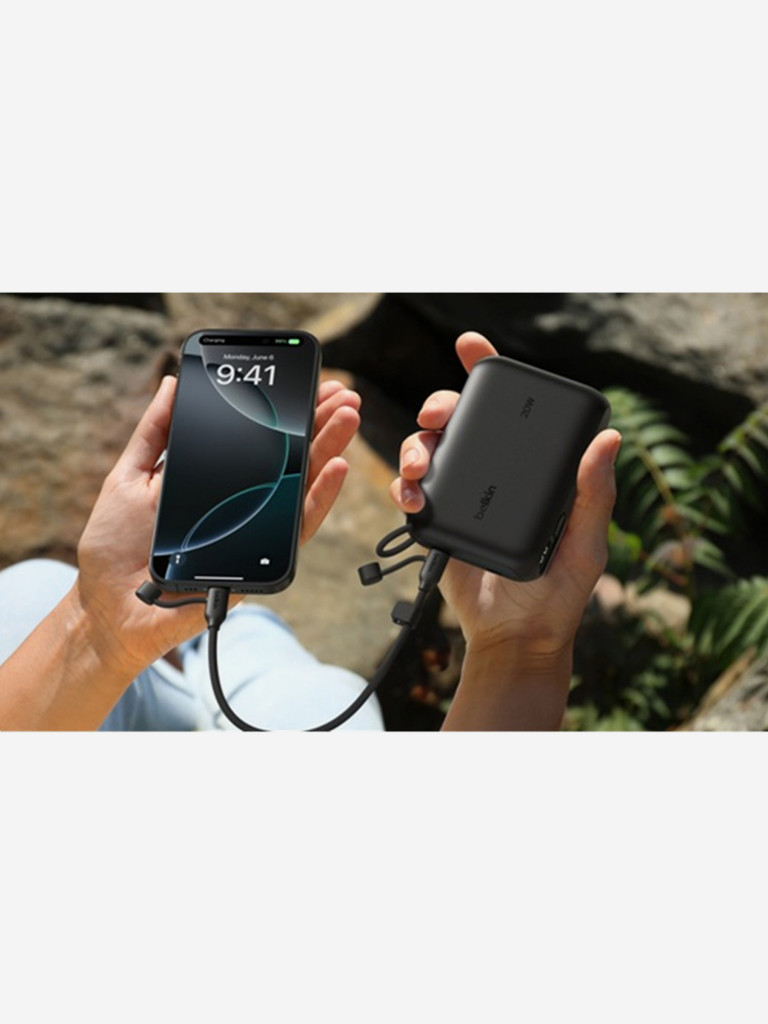 Внешний аккумулятор Belkin BoostСharge Power Bank 10000mAh 20W с цифровым дисплеем